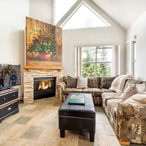 Wildwood By Cozystay Signature Apartment