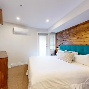 Market Place 249 Apartment